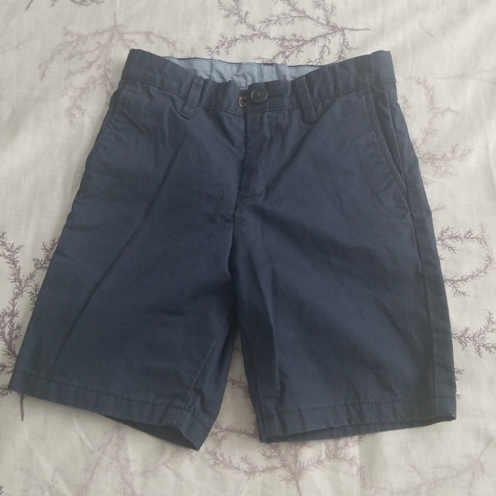 EUC Uniqlo Khaki shorts boys Size 5/6